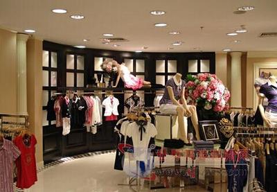 实体经济疲软背景下，传统服装企业试水全渠道的战略转型解析